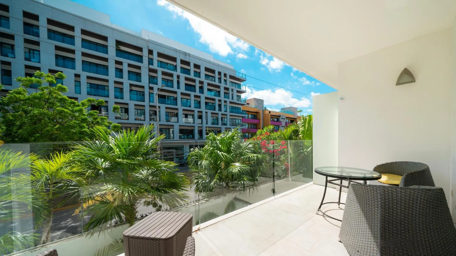 Condo Yucatan - Modern 1 Bedroom In Central Playa Near 5Th - At Calle 38 Condos Playa del Carmen 0*,